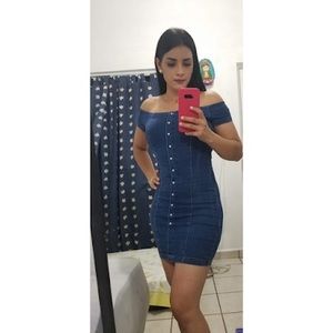 Meet your Posher, Estefania